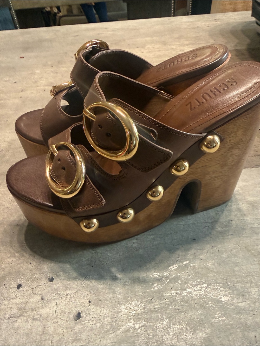 SCHUTZ Juno Brown Leather Platform Slide Sandals with Gold Accents - Picture 11 of 12